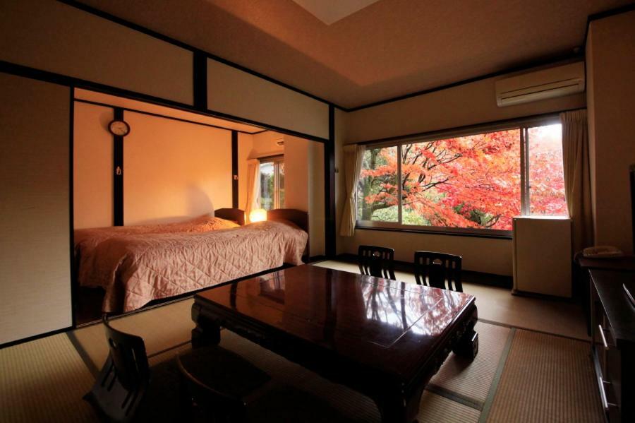 Готель Kkr Hakone Miyanoshita Екстер'єр фото